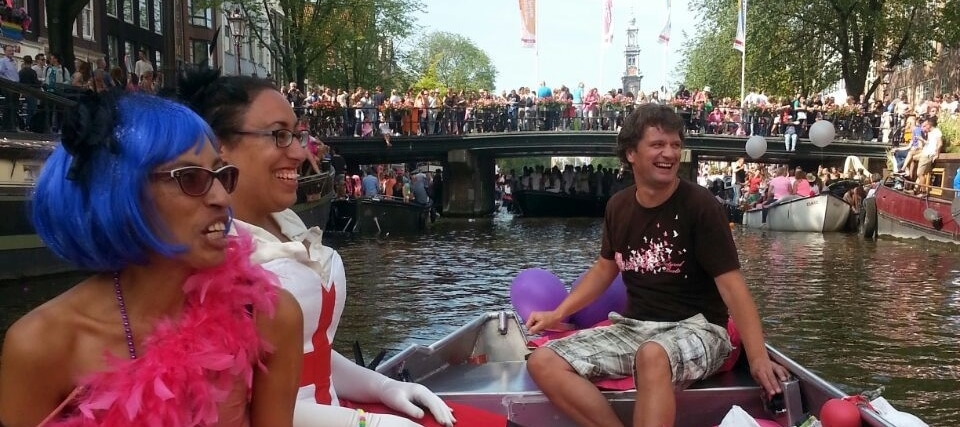 Sloep huren Koningsdag Gay Pride Boats4rent Amsterdam Sloep huren Koningsdag Gay Pride Boats4rent Amsterdam