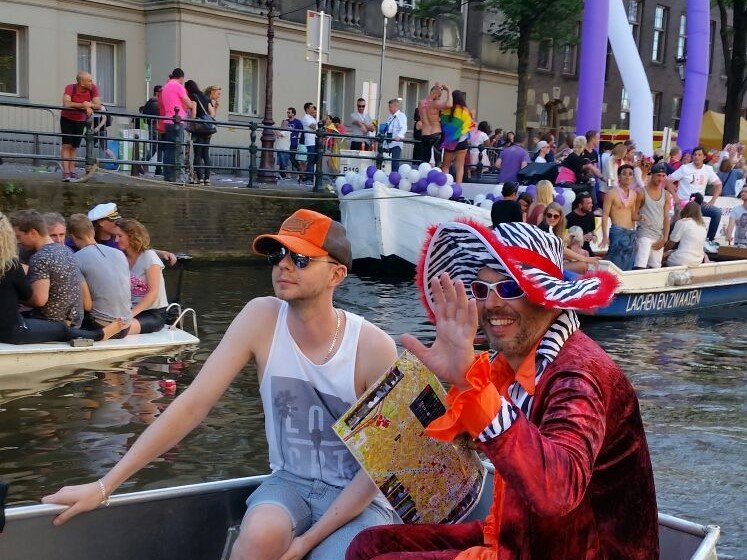 Bootje Huren Gay Pride Amsterdam Boats4rent Bootje Huren Gay Pride Amsterdam Boats4rent
