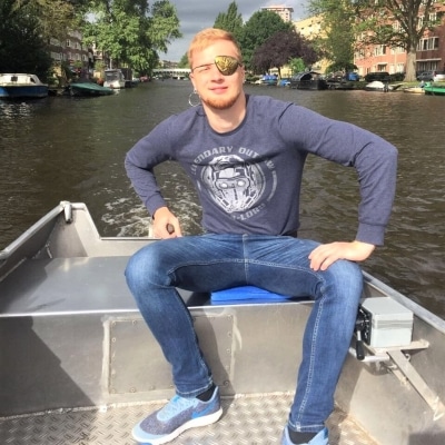 Sloep varen Amsterdamse grachten Sloep varen Amsterdamse grachten