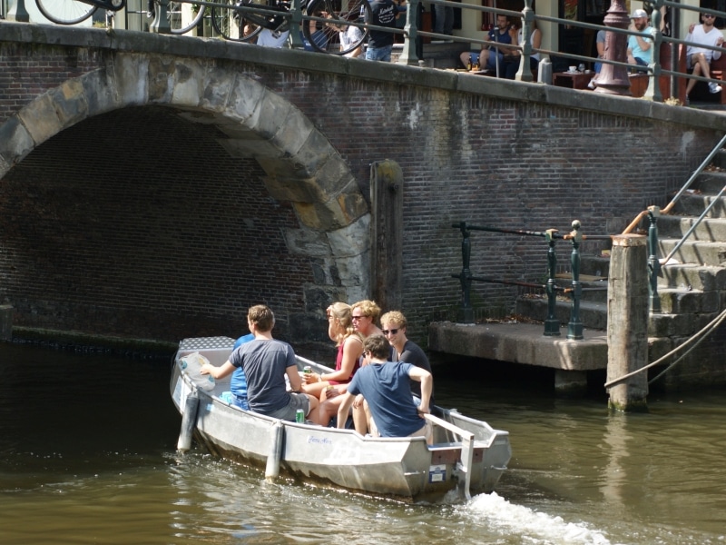 Goedkoopste bootverhuur van Amsterdam Boats4rent is de goedkoopste bootverhuur van Amsterdam