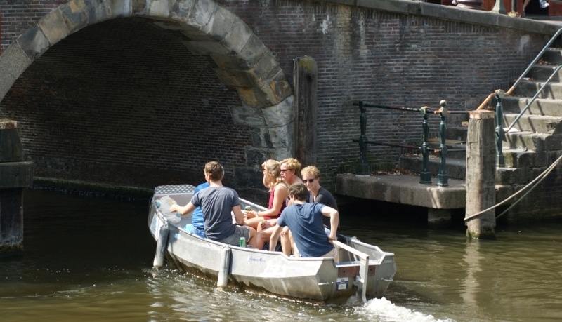 Fluisterboot huren amsterdam